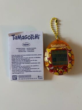 Tamagotchi Original Gen 1 Pure Honey